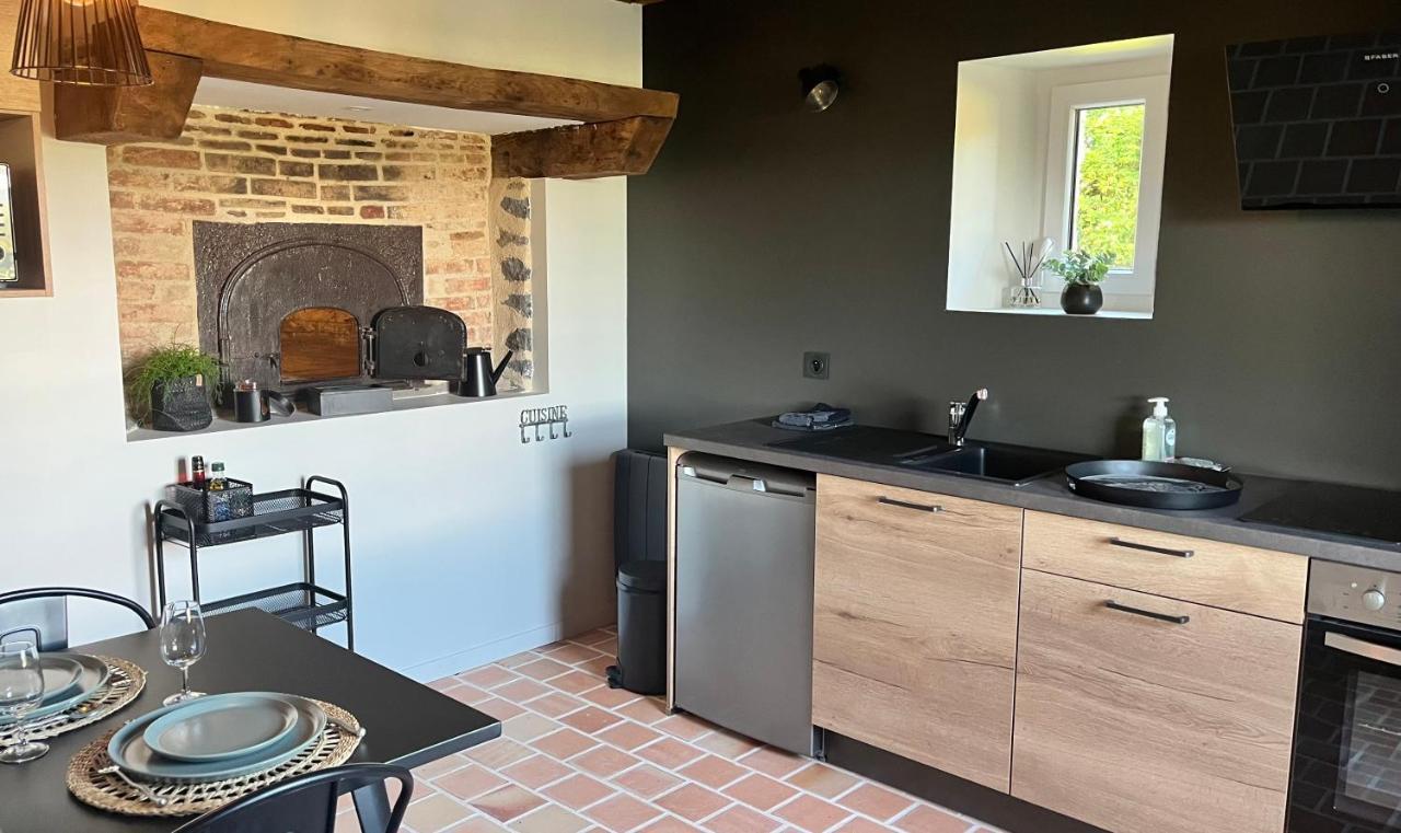 La Douce Halte - Gites Avec Spa Ou Sauna Saint-Ouen-Des-Toits Dış mekan fotoğraf