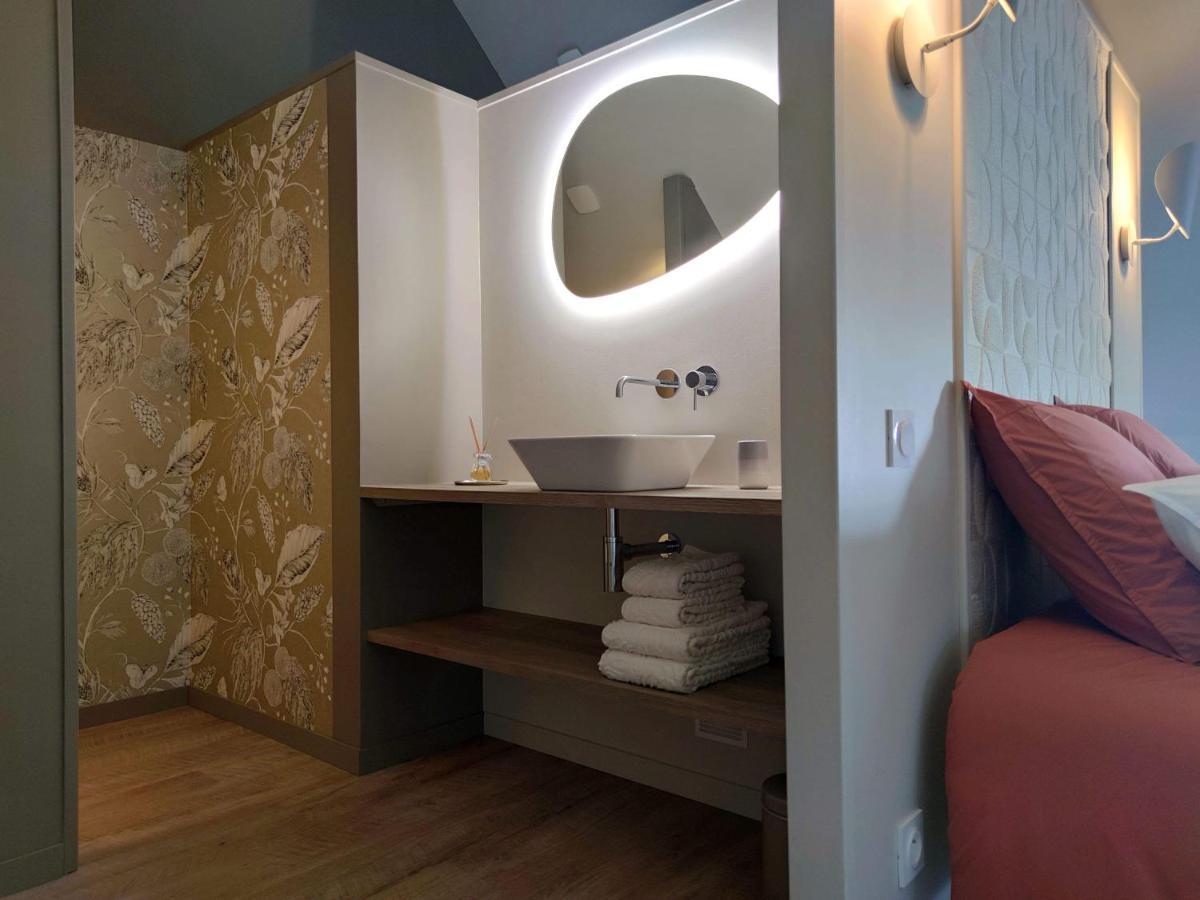 La Douce Halte - Gites Avec Spa Ou Sauna Saint-Ouen-Des-Toits Dış mekan fotoğraf
